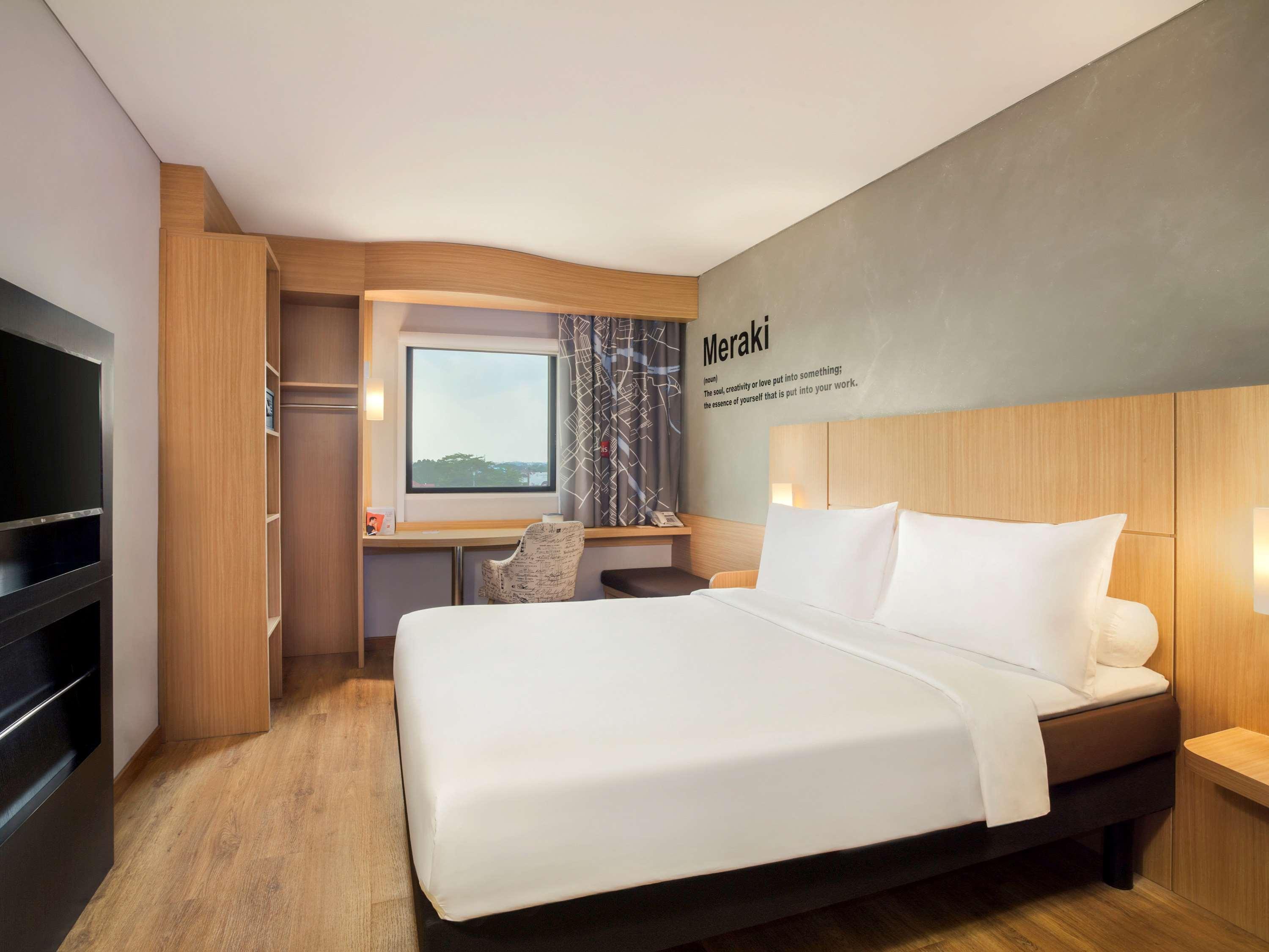 Ibis Pontianak City Center Εξωτερικό φωτογραφία