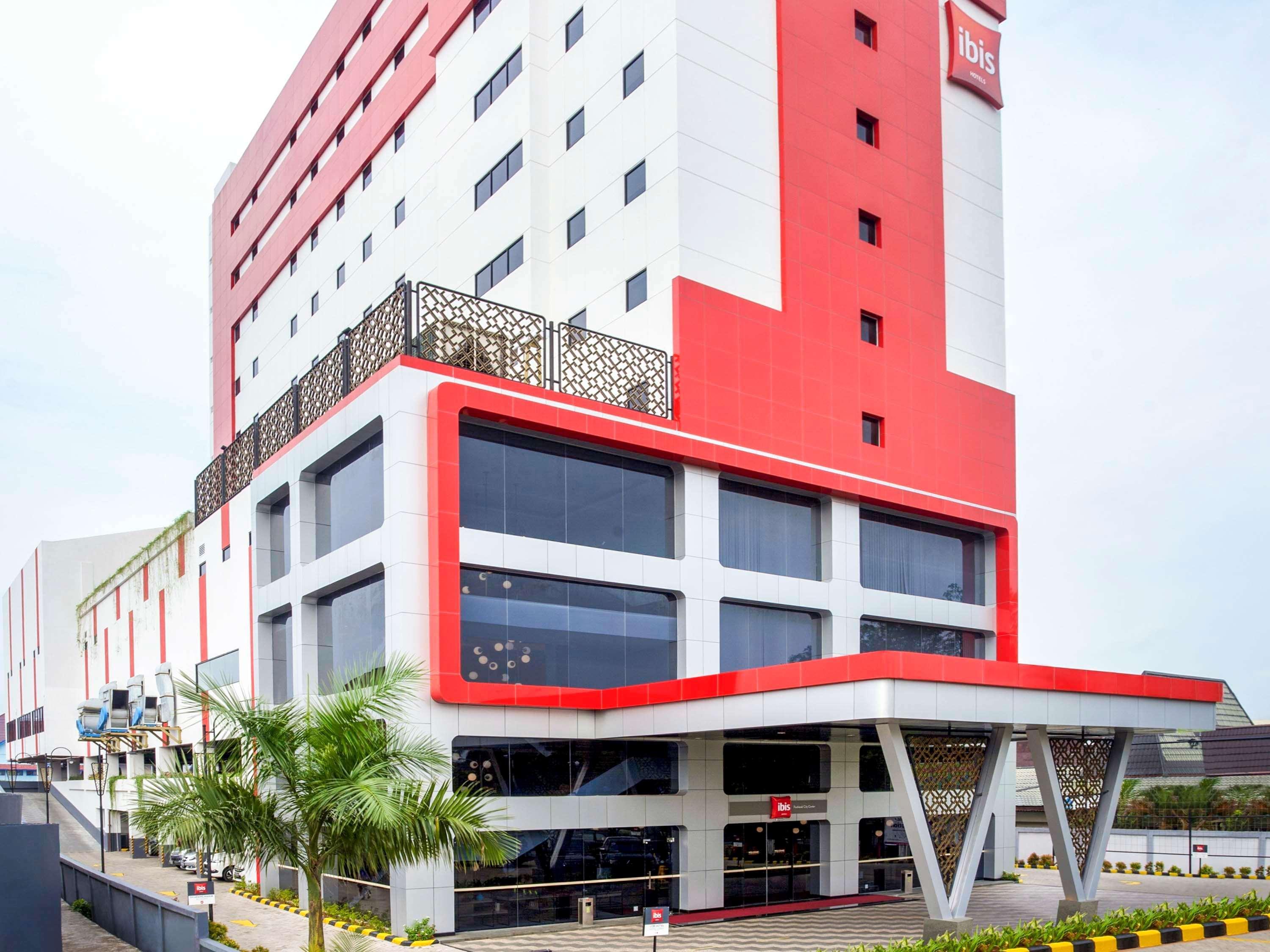 Ibis Pontianak City Center Εξωτερικό φωτογραφία