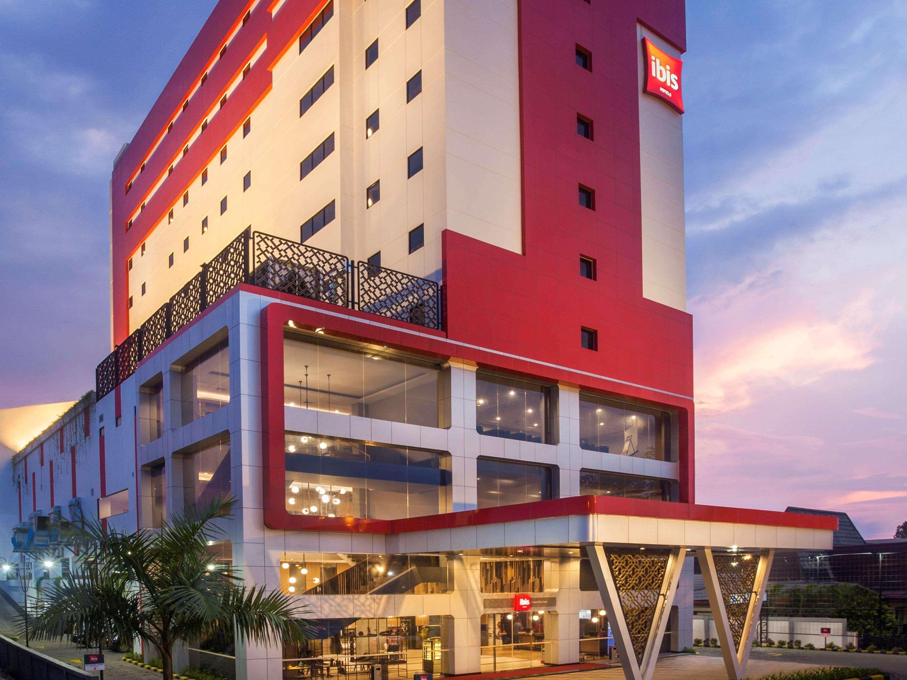 Ibis Pontianak City Center Εξωτερικό φωτογραφία