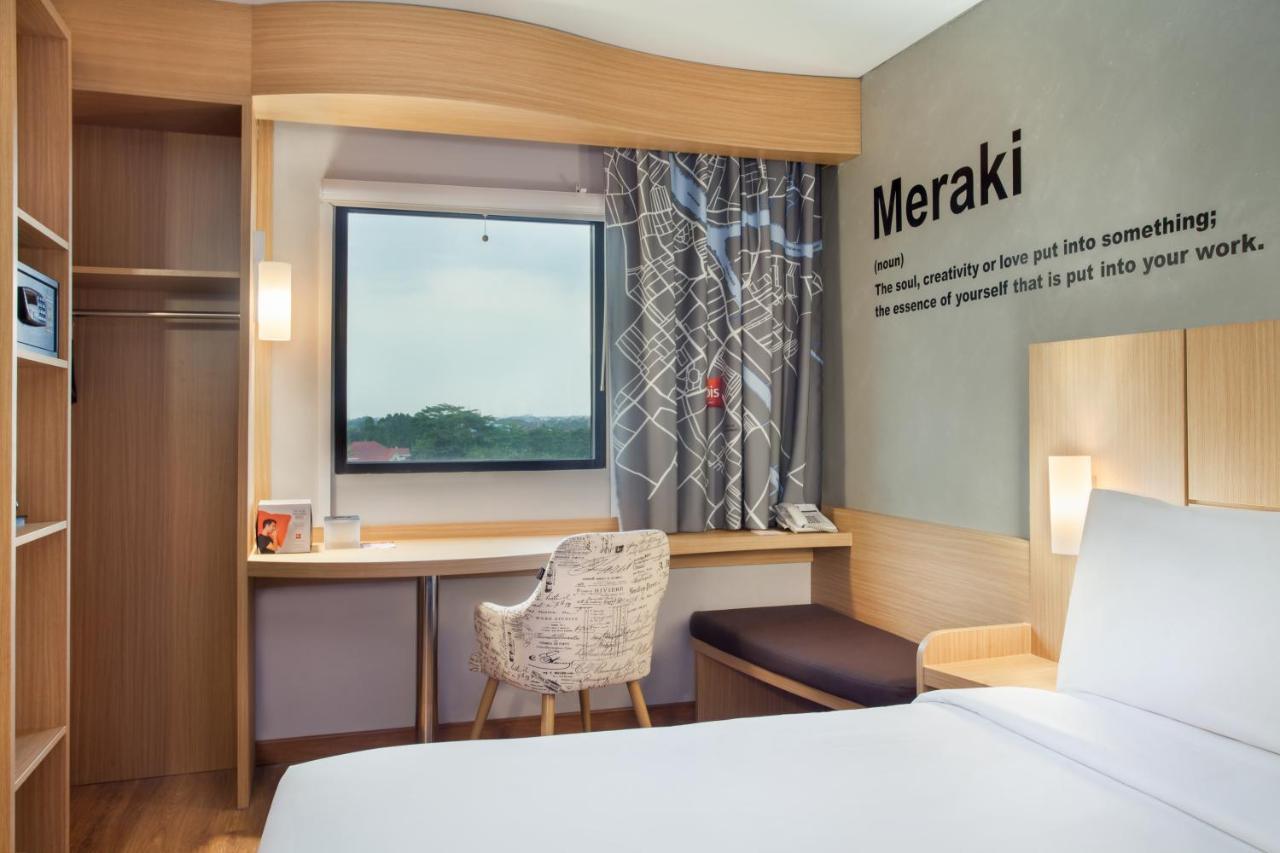 Ibis Pontianak City Center Εξωτερικό φωτογραφία